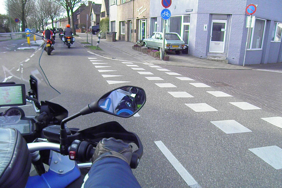 Motorrijbewijspoint Deurne theorie cursus online